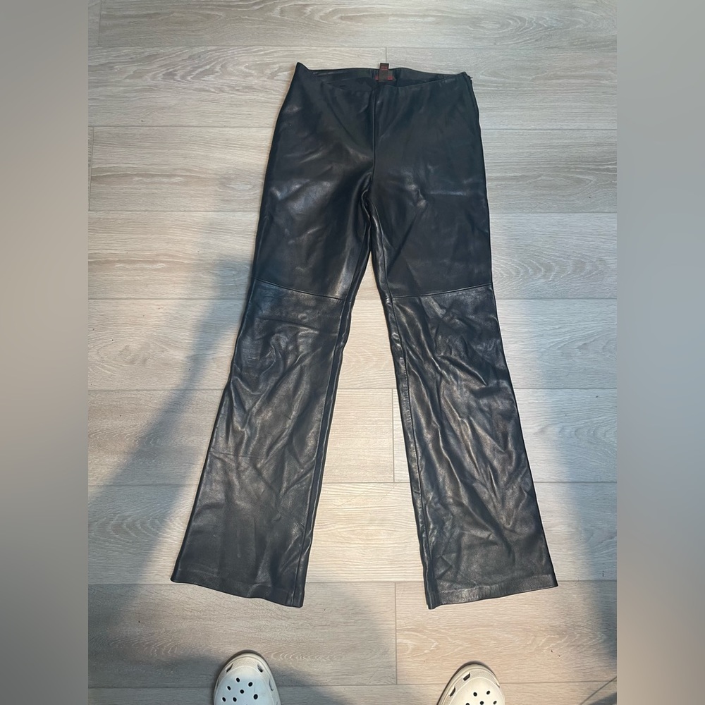 Danier Genuine Leather Pants with side zipper size 6